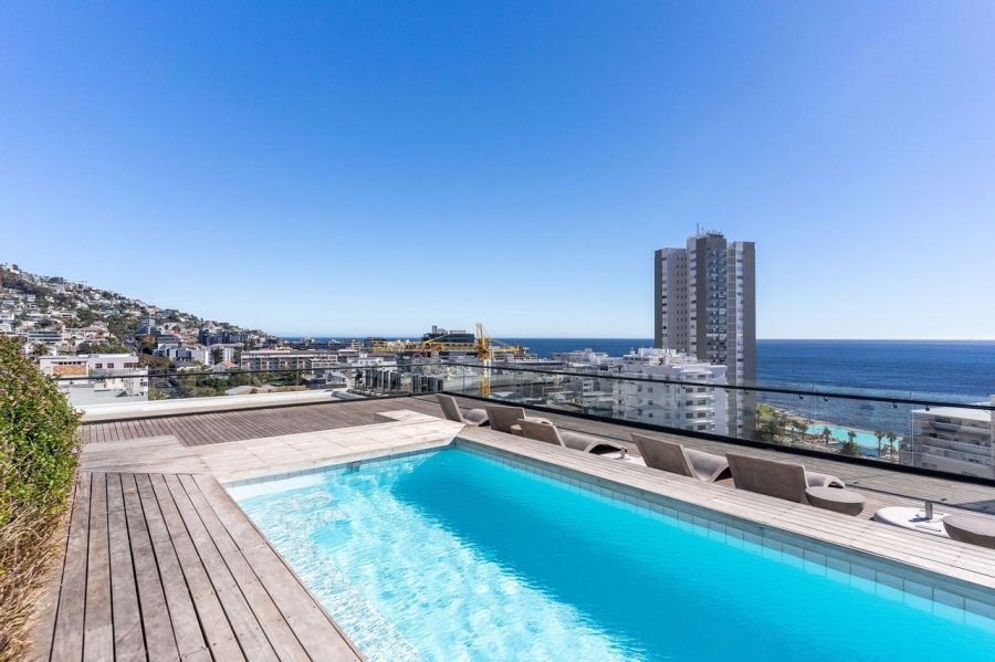 To Let 1 Bedroom Property for Rent in Sea Point Western Cape